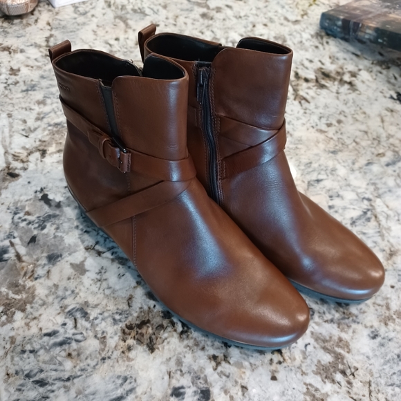 ecco boots 42